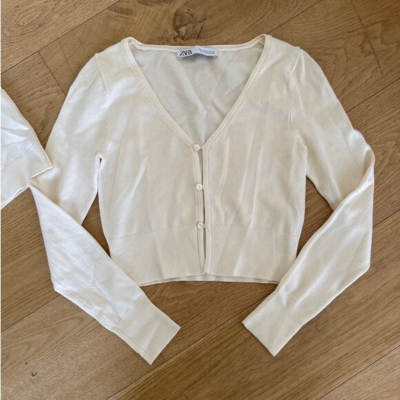 Zara - Sleeveless Cami & V Neck Cardigan Set in Cream - Picture 2 of 5